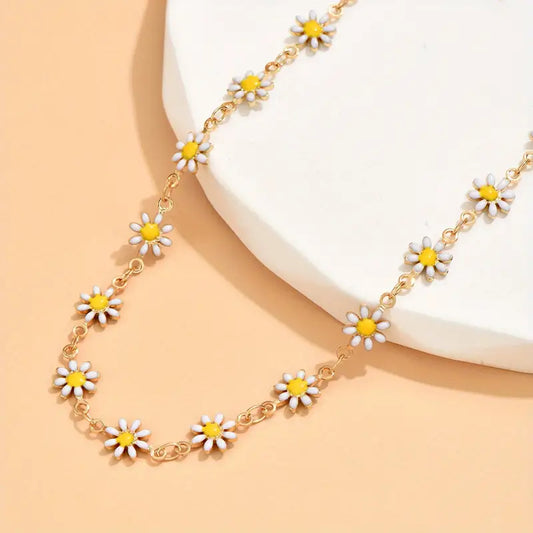 Delicate Daisy Necklace: A Symbol of Beauty, Simplicity, and Timeless Elegance