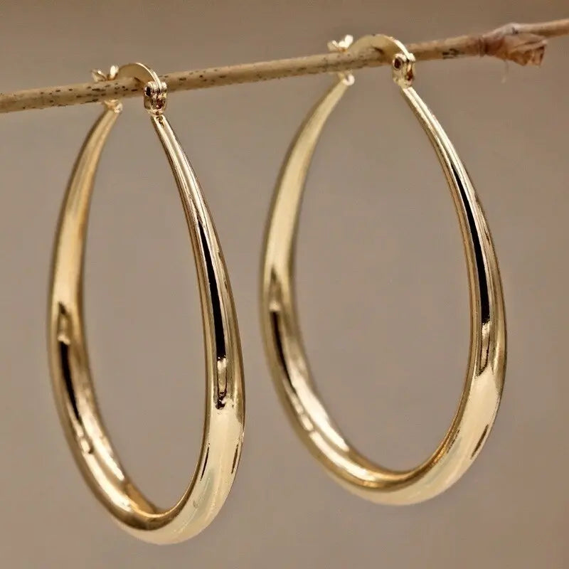 Teardrop Gold-Plated Hoop Earrings - A Stunning Choice for Women